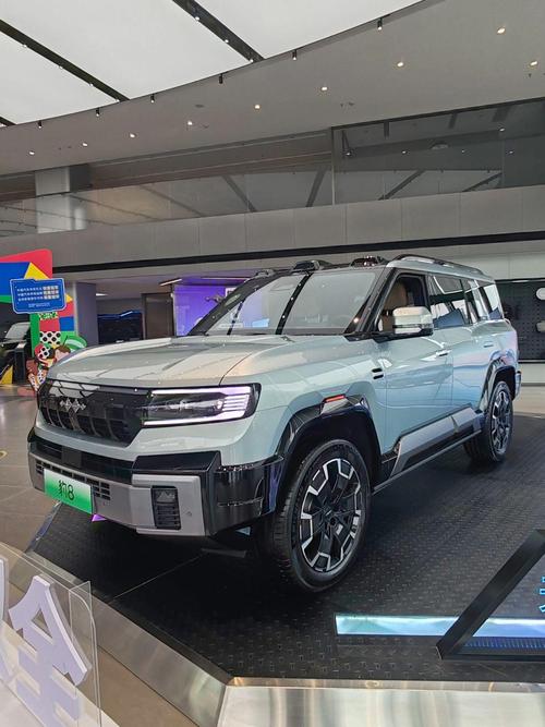 深圳10比亚迪方程豹硬派越野的爆款，英菲尼迪35周年与你共成长